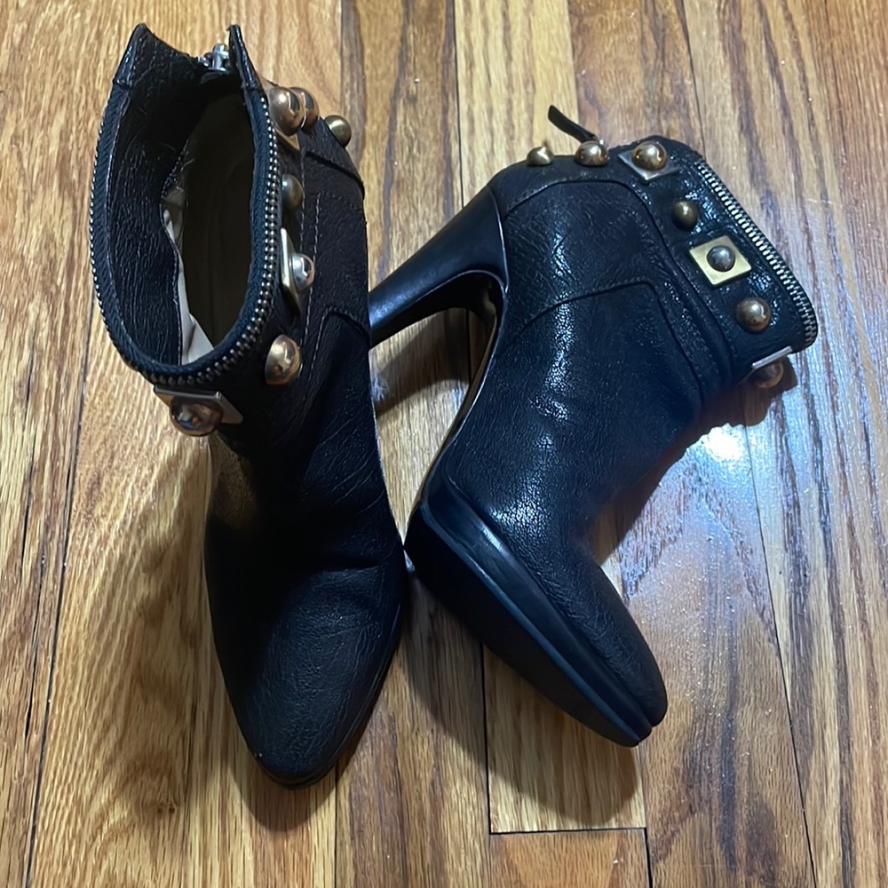 COPY - Giuseppe Zanotti 37 Dark Chocolate leather and mixed metal ankle bootie